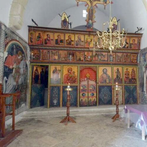 Ayios Georgios Arperas Chapel and the Kamares Area
